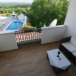 Lantina With Pool Casa vacanze Pridraga