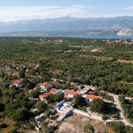 Lantina With Pool 펜션 Pridraga