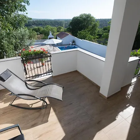 Casa de Férias Lantina With Pool